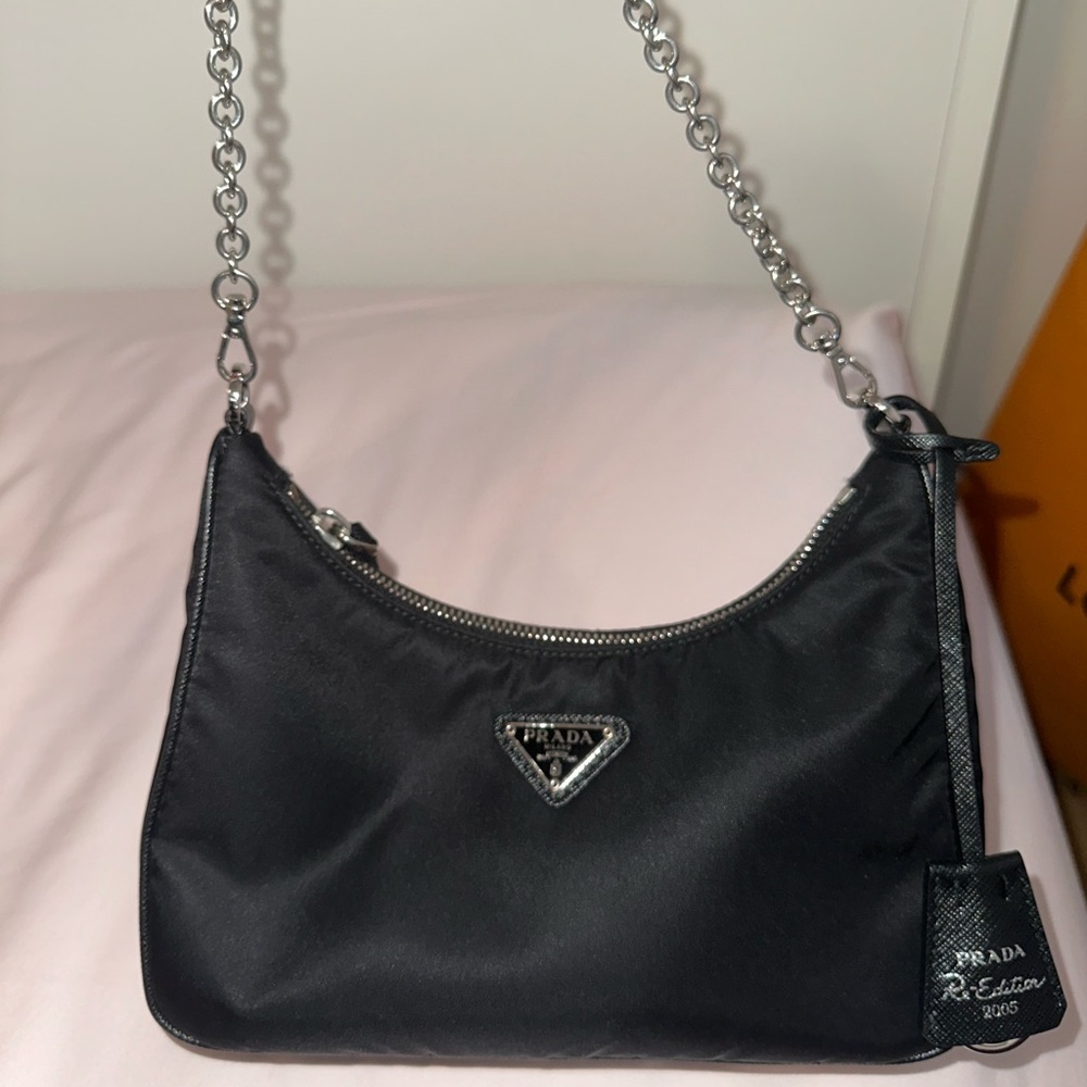 Authentic Prada Re-edition 2005 🌹FINAL PRICE🌹 - Picture 14 of 14